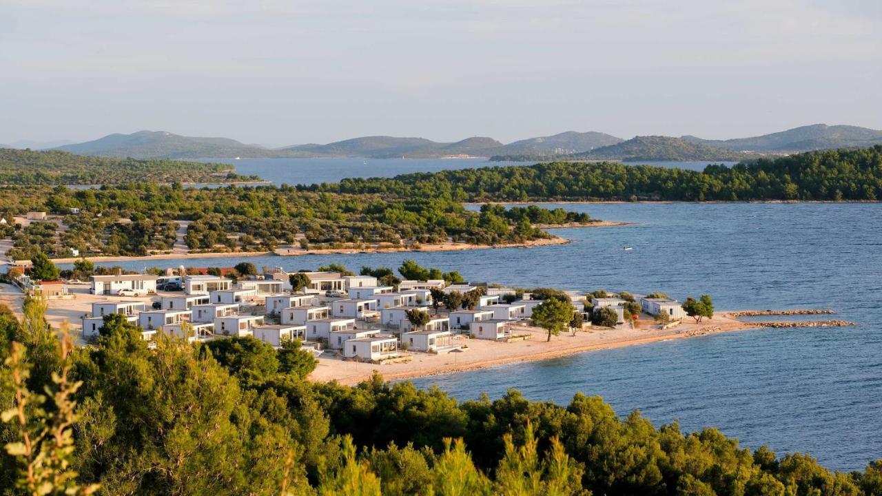 Camp Buqez 45 - Villa Artica Pakoštane Buitenkant foto